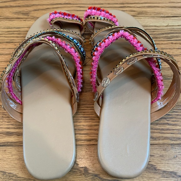 NWOT- Indian Sandals - Picture 4 of 9